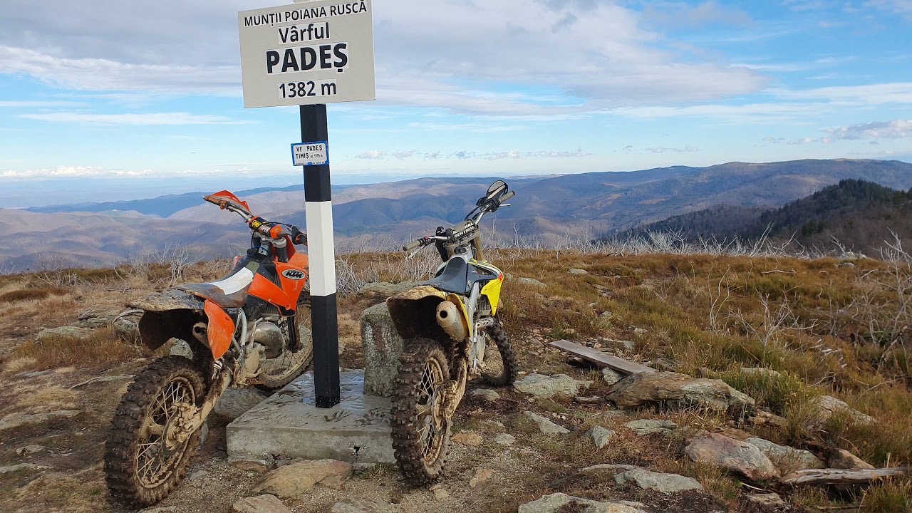 Varful Pades 1382 m